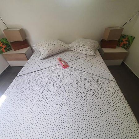5 Min Plage T2 Ideal Pour Retraites/Jeune Couple 圣吕斯 外观 照片